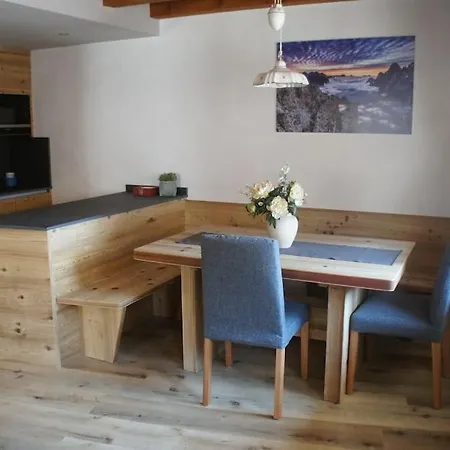 Al Sasso Apartmán *
